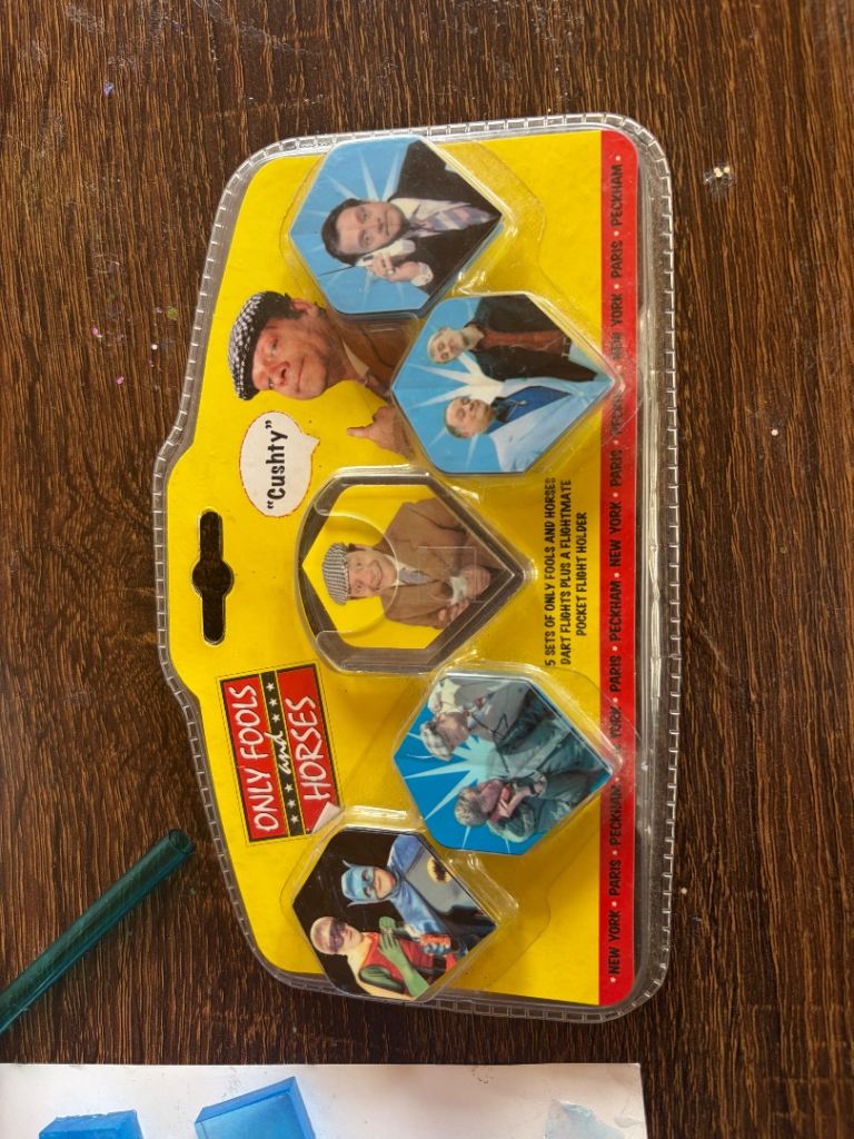 Only fools and horses dart flights