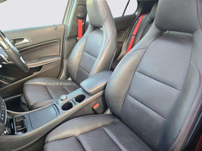 2016 Mercedes-Benz GLA GLA 220d 4Matic AMG Line 5dr Auto [Prem Plus] ESTATE DIESEL Automatic