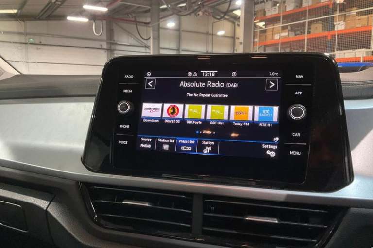 2022 Volkswagen T-Roc 1.5 TSI Life 5dr- Apple Car Play Manual Hatchback Petrol Manual