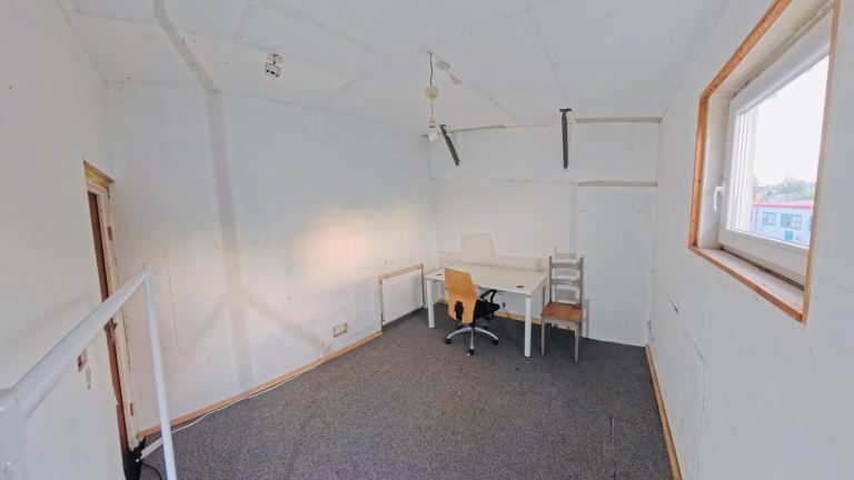 Live/Work Studio to Rent Hackney - High Ceilings, Bills Included