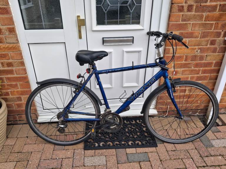 Urban trial light weight mens large frame bike.