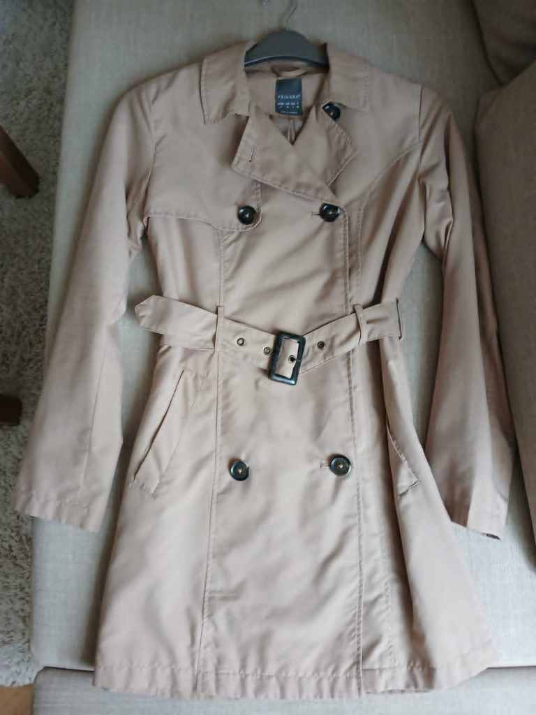 Trenchcoat size 6 UK (petite), light brown, Primark