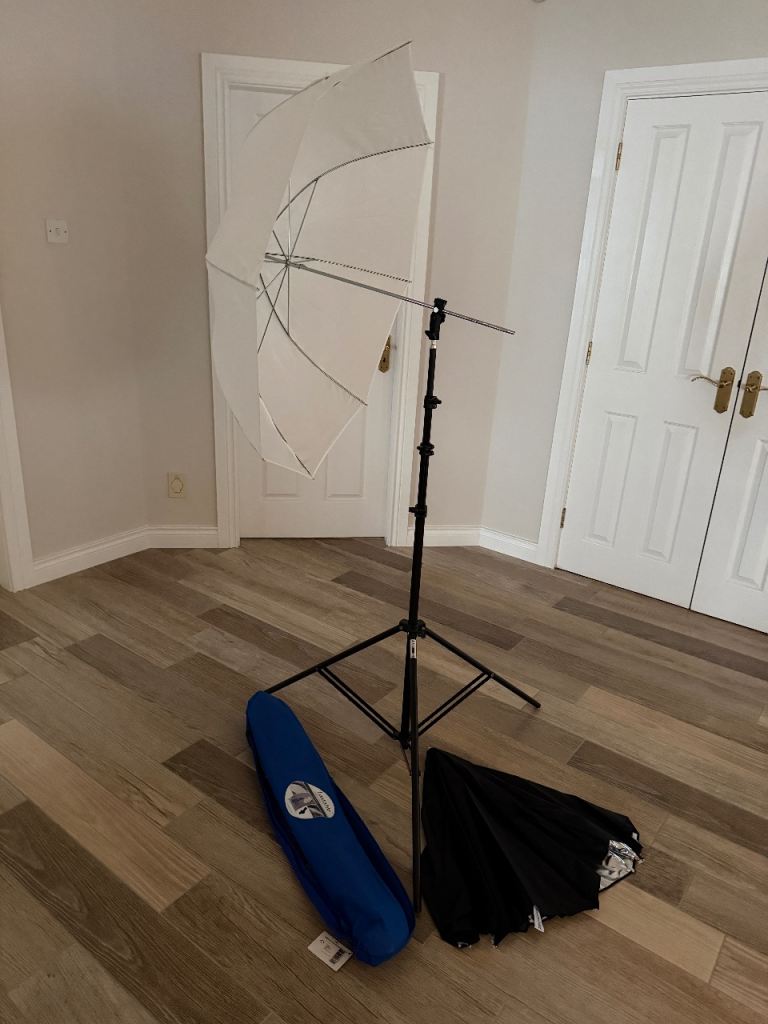 Lastolite Professional Umbrella Flash Kit