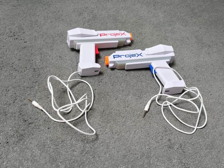 ProjeX Arcade Game Light Guns x2 — Red & Blue Blaster Controllers