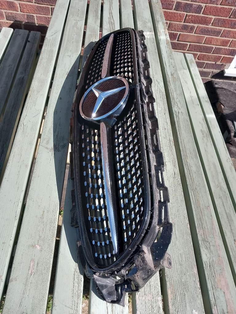 2021 mercedes e class coupe genuine grill badge included for sale 