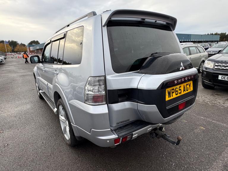 2015 Mitsubishi Shogun 3.2 DI-DC [187] SG4 5dr Auto ESTATE Diesel Automatic