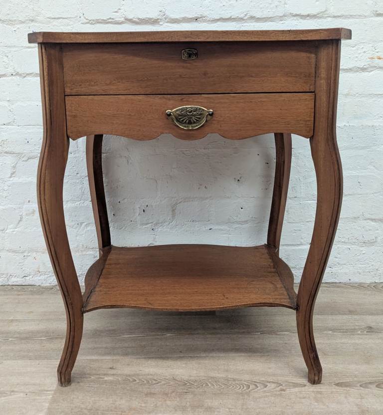 Early 20th century French Art Nouveau dressing or sewing table