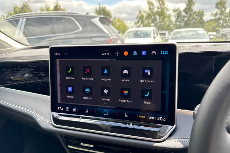 2025 Volkswagen Passat 1.5 eTSI MHEV Elegance DSG Euro 6 (s/s) 5dr Estate Automatic