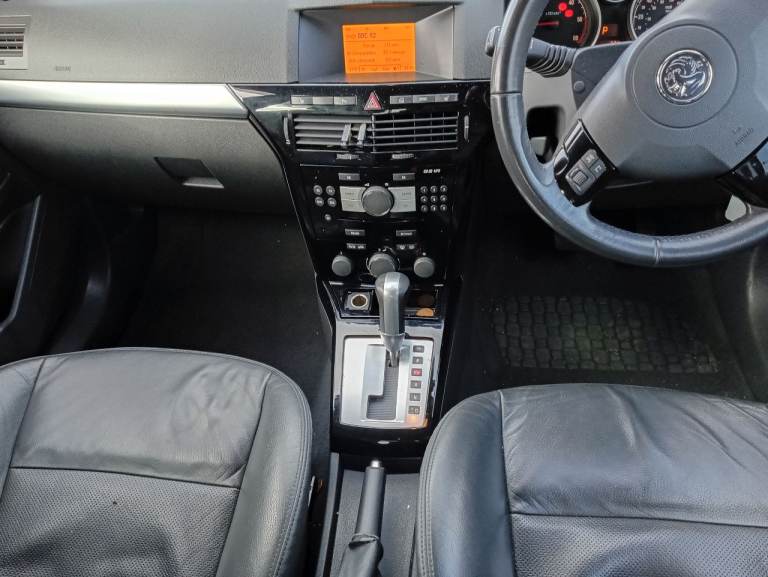  08 AUTOMATIC ASTRA ELITE 1.9TDCI EXCELLENT CONDITION 