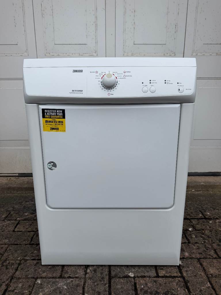 Zanussi ZDE47200W Vented Tumble Dryer, 7kg Load. I'd be happy to deliver it in Bristol for free.