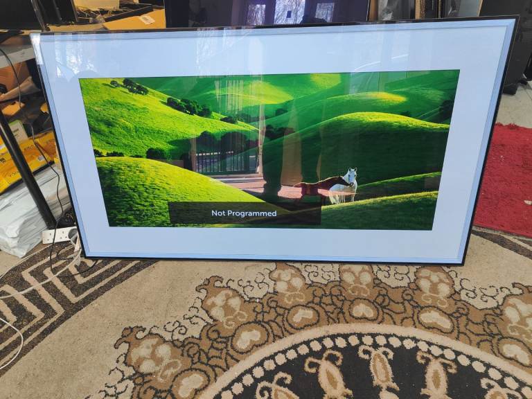 Lg oled ultra smart 4k 55nch used good condition tv 