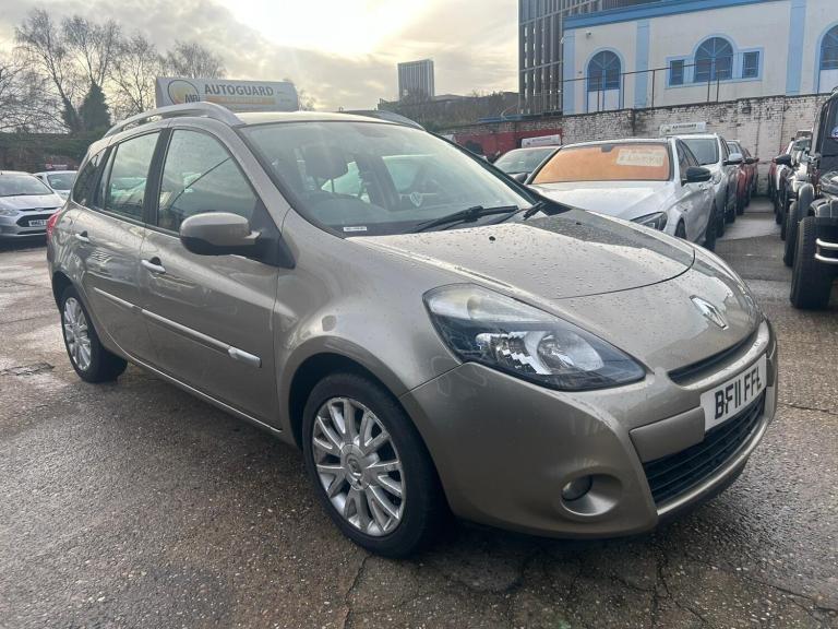 2011 Renault Clio 1.5 dCi Dynamique TomTom Sport Tourer Euro 5 5dr ESTATE Diesel Manual