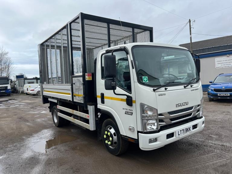 ISUZU TRUCKS FORWARD N75.150 AUTO FULLY CAGED TIPPER , 16,954 MILES ONLY