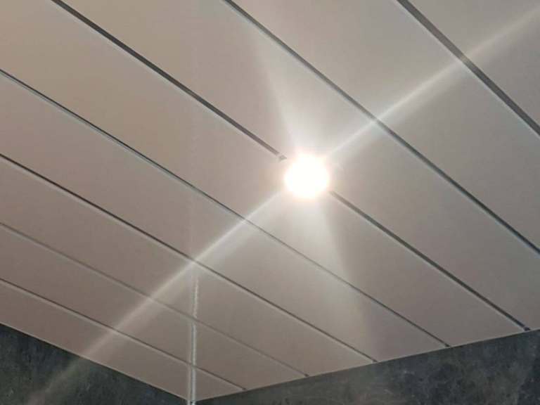 White Silver Ceiling £24.99 Paneling Wetwall Panels Bathrooms Kitchens wet wall Garages