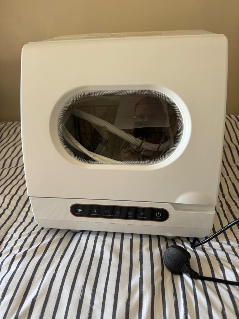 Portable dishwasher 