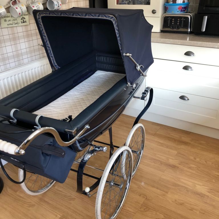 Silver Cross Balmoral Pram - Navy Blue, Good Condition