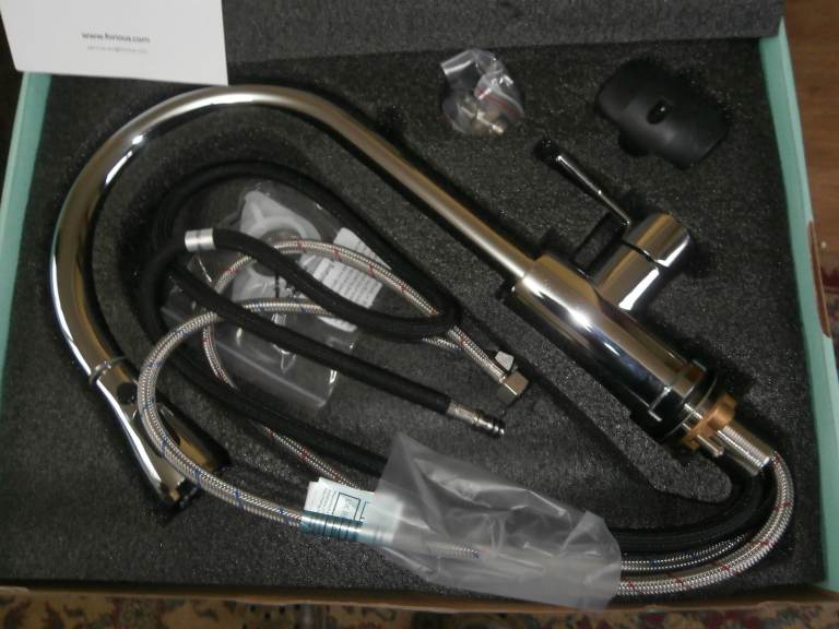 CHROME KITCHEN MIXER PULL OUT TAP BRAND NEW IN BOX SPRAY OR JET 