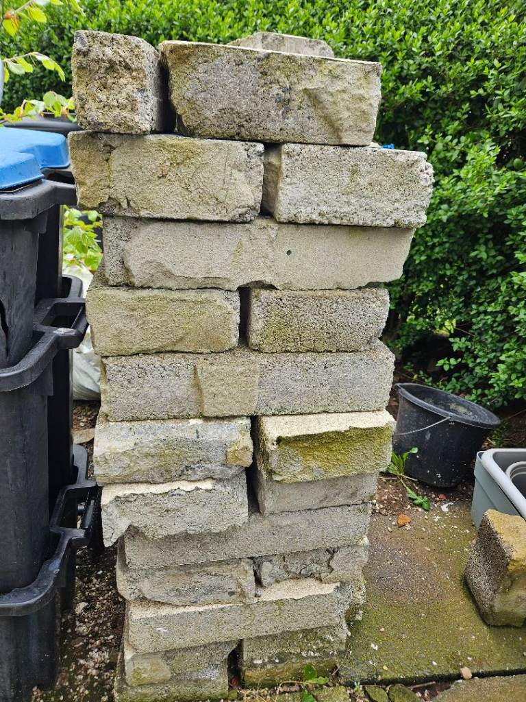 FREE Concrete blocks