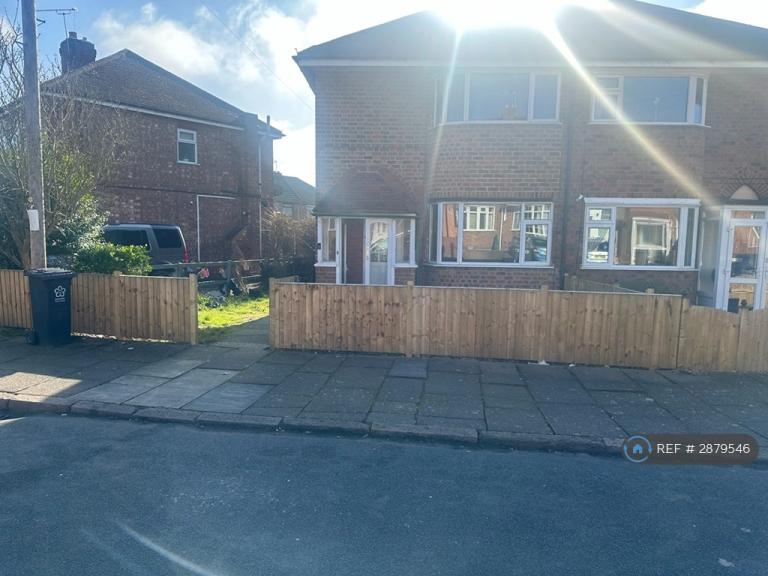 2 bedroom house in Roydene Crescent, Leicester, LE4 (2 bed) (#2879546)