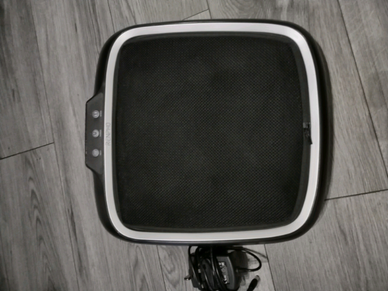 Heated foot massager 