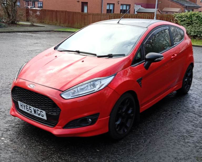 Ford Fiesta Red Edition ST Line 1.0T 140bhp