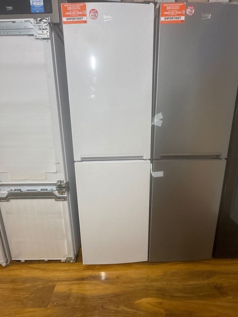 🐣NEW Deals🐣RRP £379 - New Beko 55cm Frost Free Fridge Freezer - white 