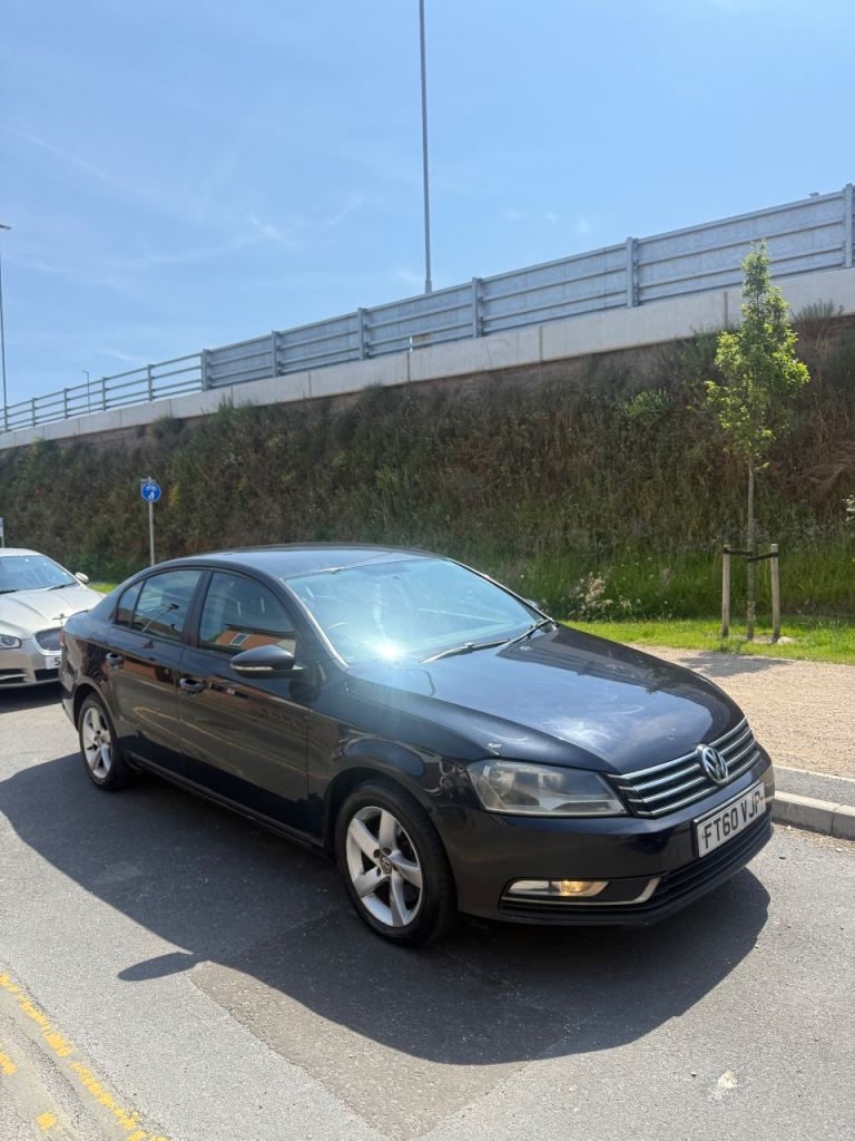Volkswagen, PASSAT, Saloon, 2011, Manual, 1598 (cc), 4 doors