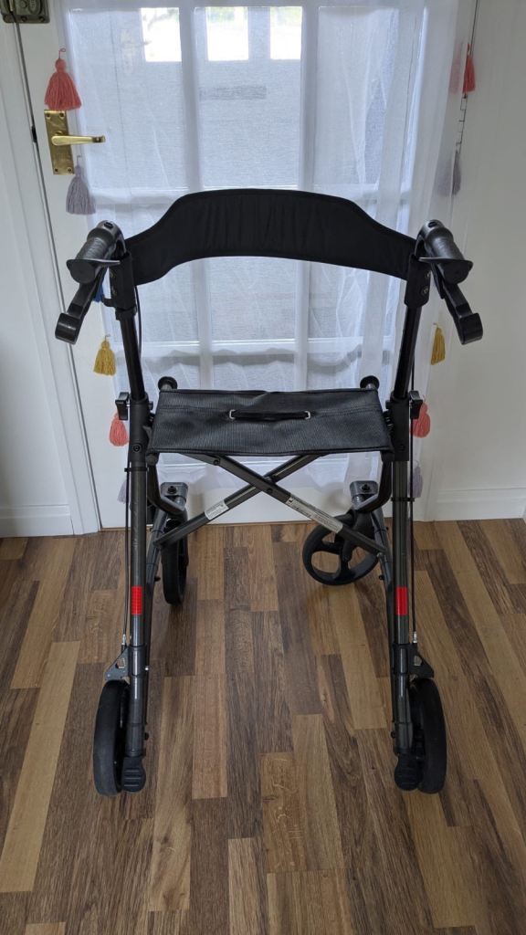 Drive rollator / transport chair combo - walking frame with seat