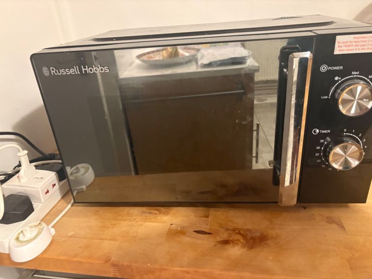 Russell Hobbs Black Microwave Oven - Good Condition