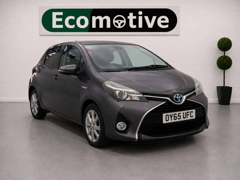 2015 Toyota Yaris 1.5 VVT-h Sport Hatchback 5dr Petrol Hybrid E-CVT Euro 6 (101 ps) Hatchback Hyb...