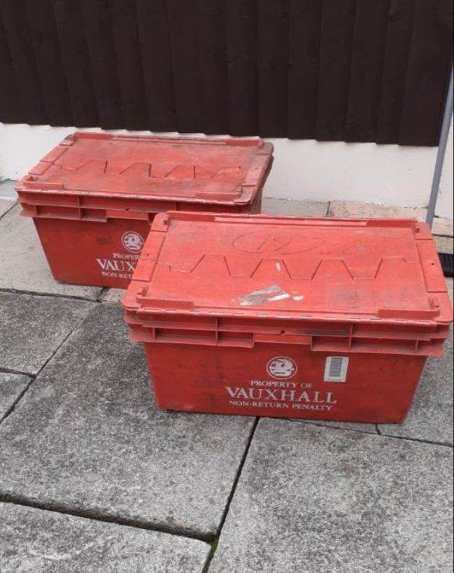 Vauxhall red tote boxes
