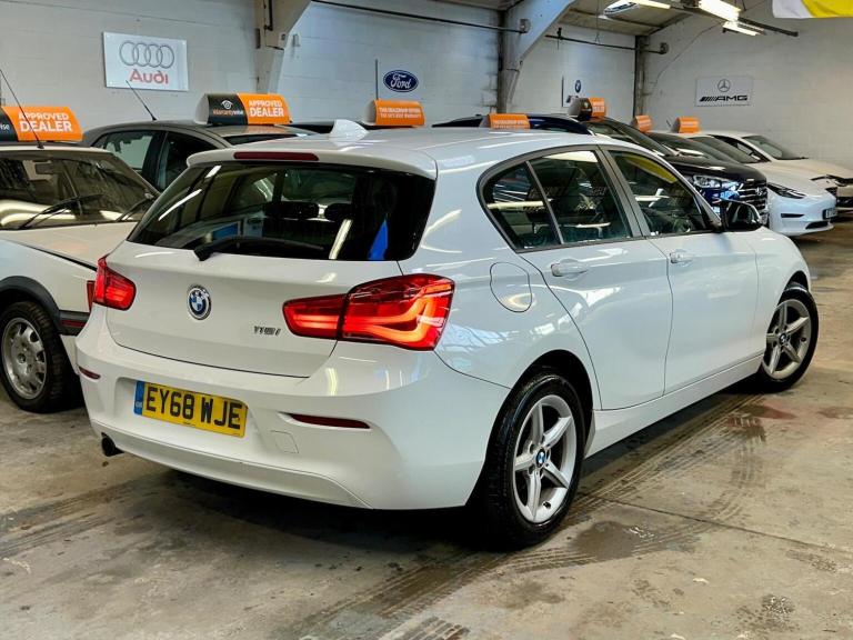 BMW 1 SERIES 1.5 118i SE Euro 6 (s/s) 5dr 2018