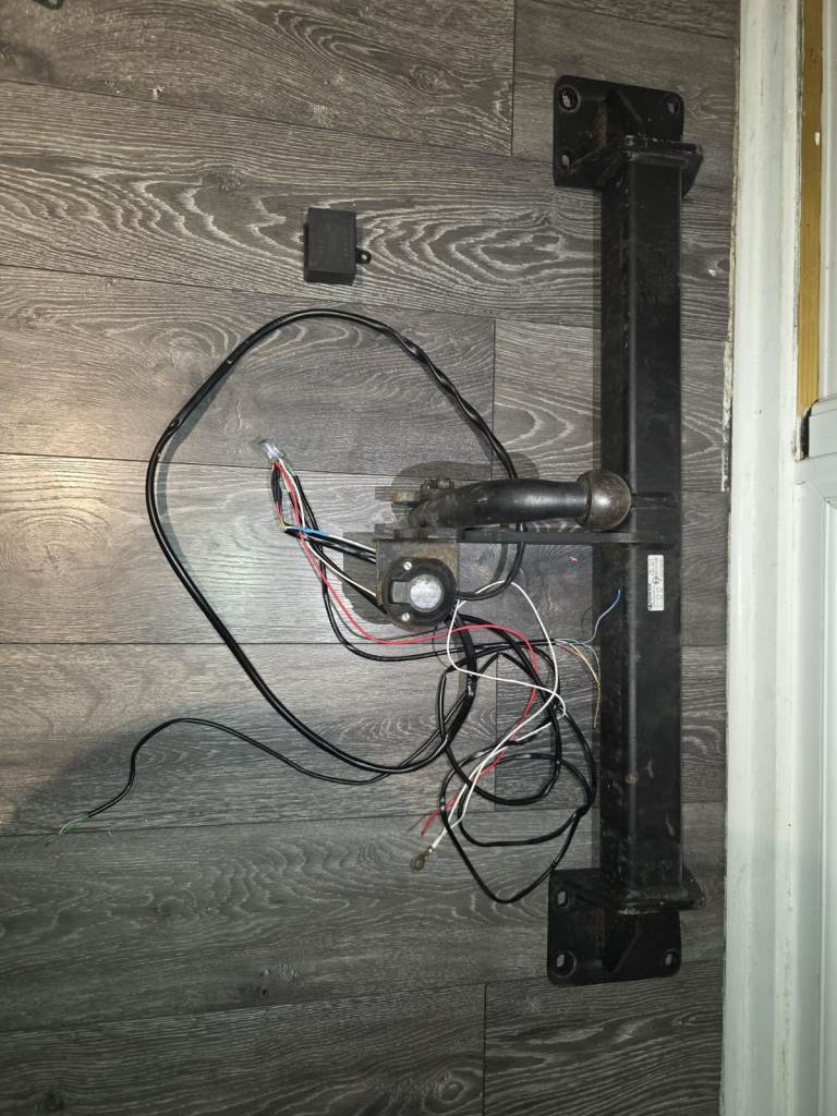 Tow Bar for Volvo XC60 II 2017 On models XC60 II Swan Neck Tow Bar