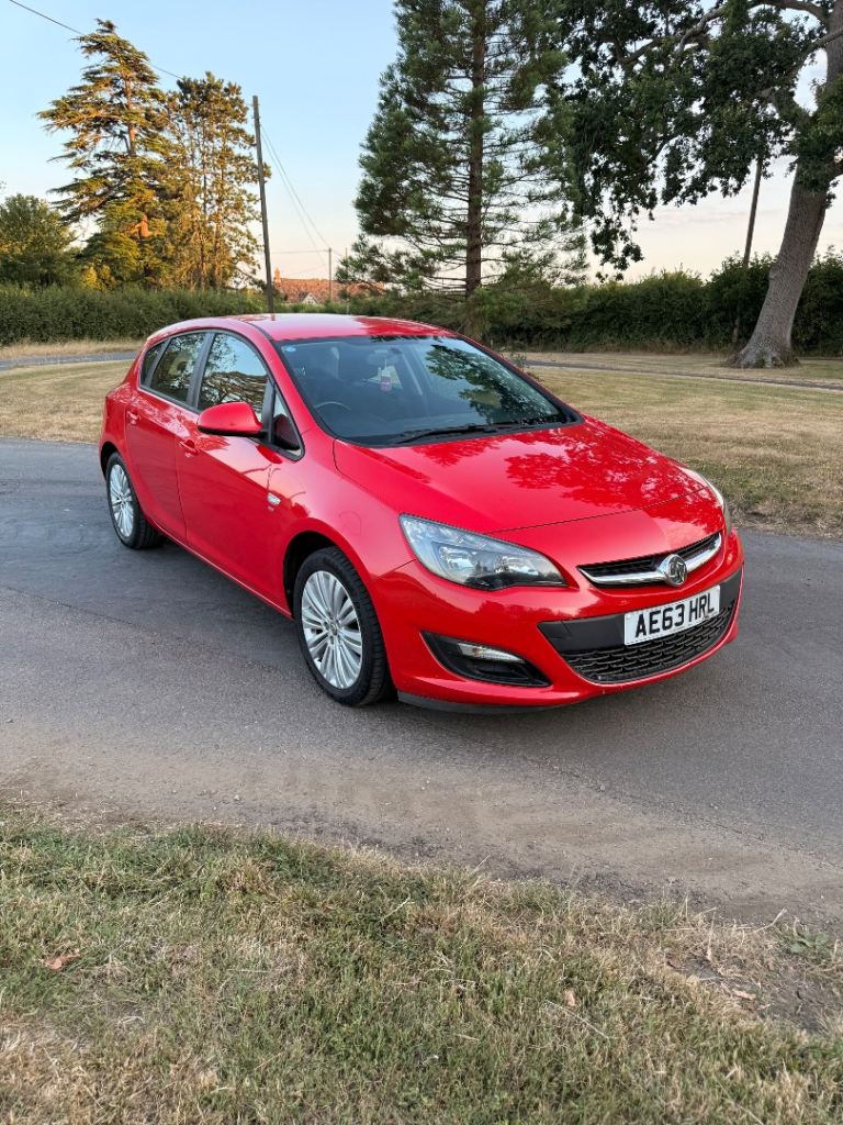 Vauxhall, ASTRA, Hatchback, 2013, Manual, 1598 (cc), 5 doors