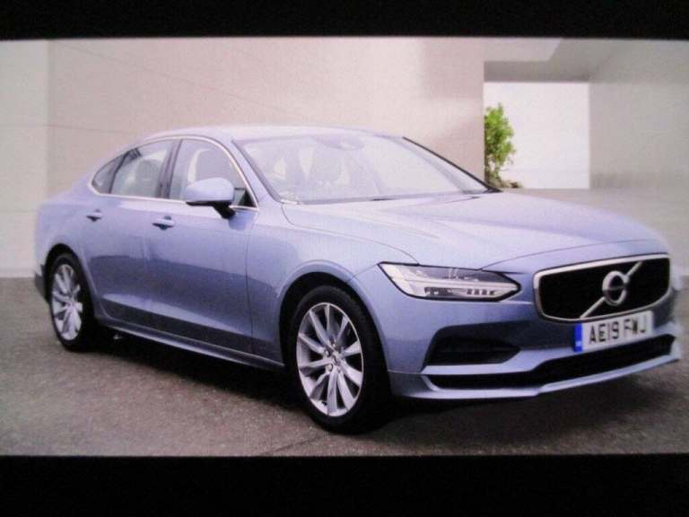 2019 Volvo S90 2.0 T4 Momentum 4dr Geartronic SALOON PETROL Automatic