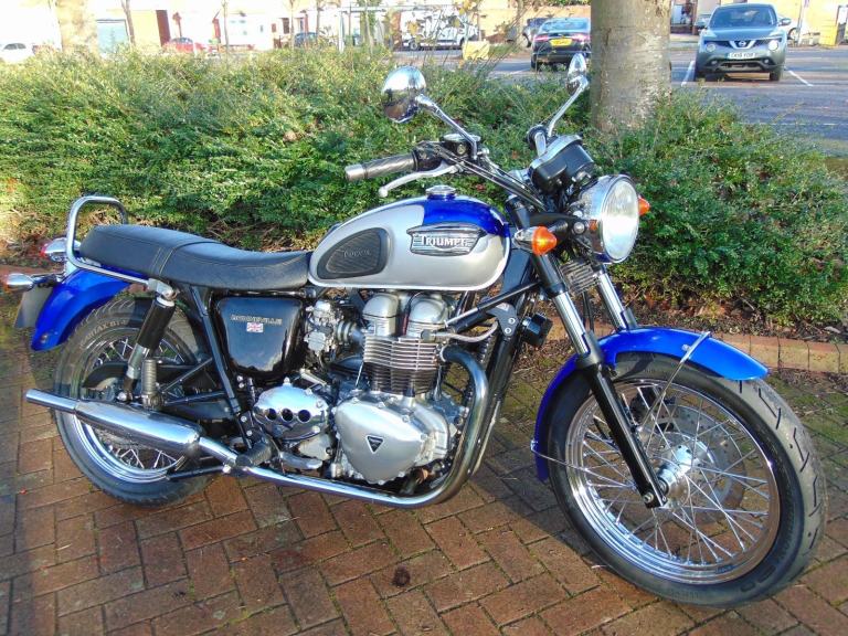 Triumph Bonneville 790 2002 Immaculate dry use modern classic ideal A2 p/ex ok
