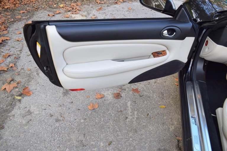 2005 Jaguar XK8 4.2 2dr Auto CONVERTIBLE PETROL Automatic