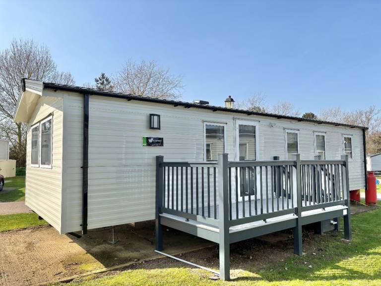BRAND NEW STATIC CARAVAN WITH DECKING FOR SALE IN SUFFOLK - 50 WEEK OWNER SEASON!