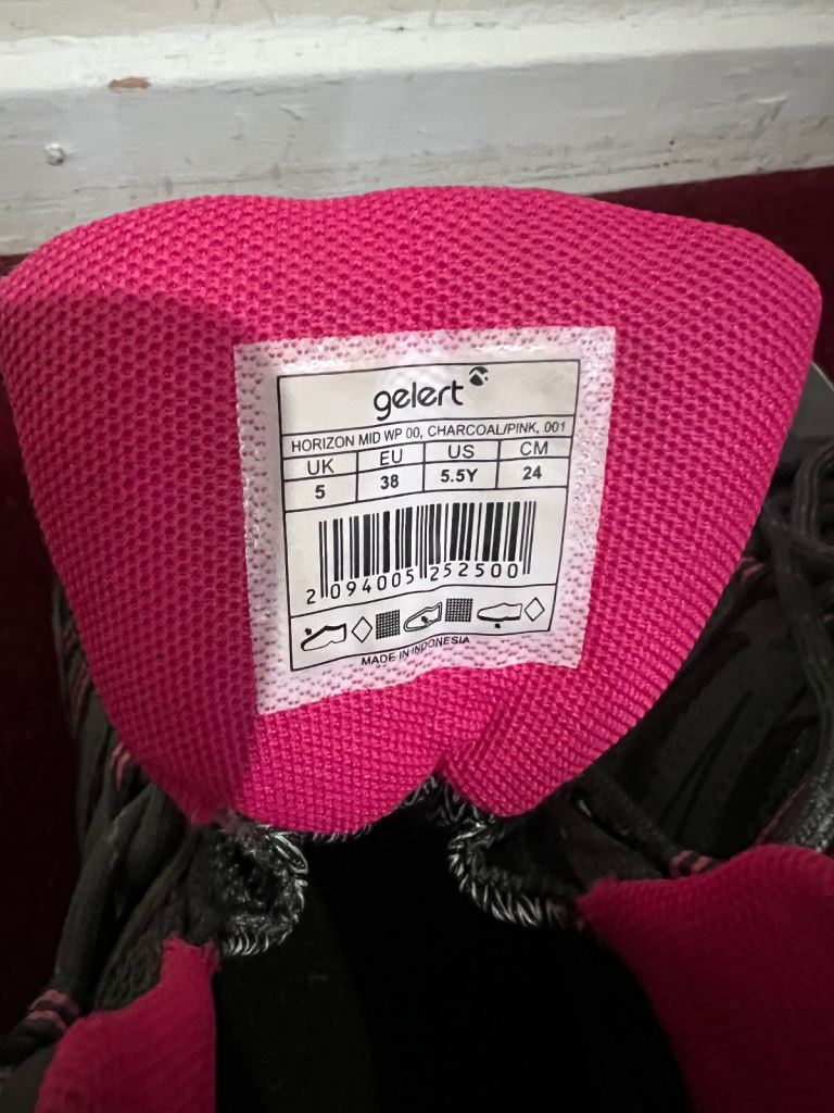 Gelert Horizon Mid boots Waterproof women's walking boots in grey and pink.