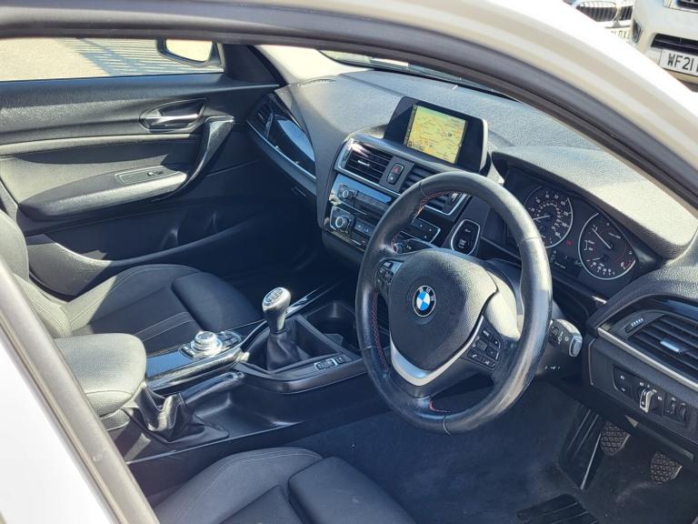 2016 BMW 1 Series 118d Sport 5dr TOP SPEC HATCHBACK Diesel Manual