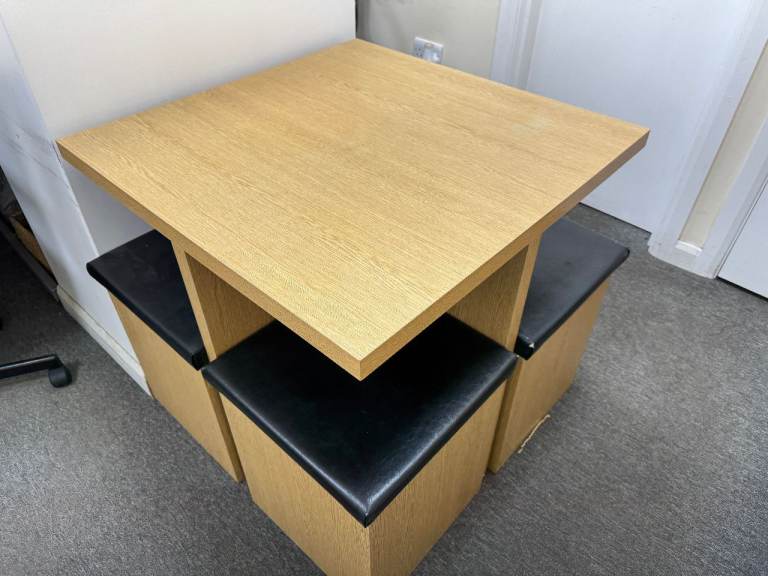 Dining table & stool set