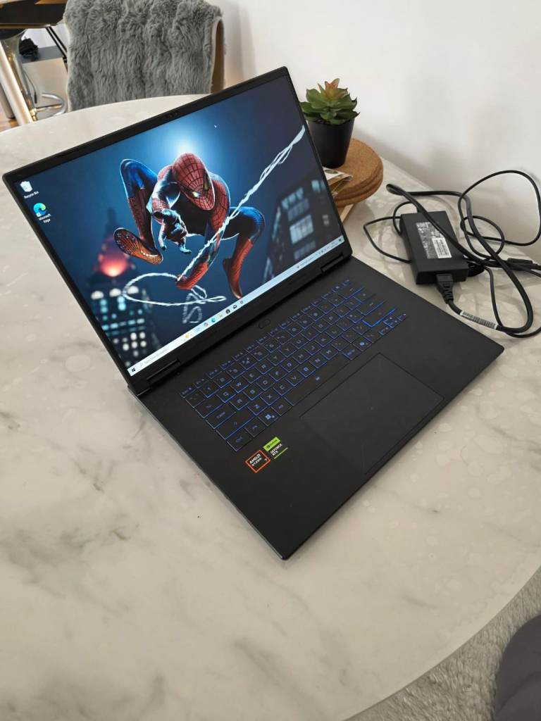 GIGABYTE A16 16" Gaming Laptop - AMD Ryzen 7, RTX 5060, 1 TB SSD