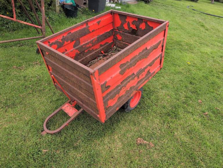 Garden tipping trailer