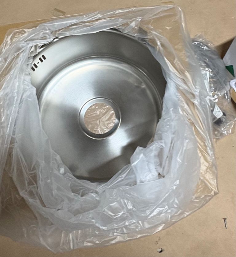 New Stainless Steel Kitchen Sink with Accessories