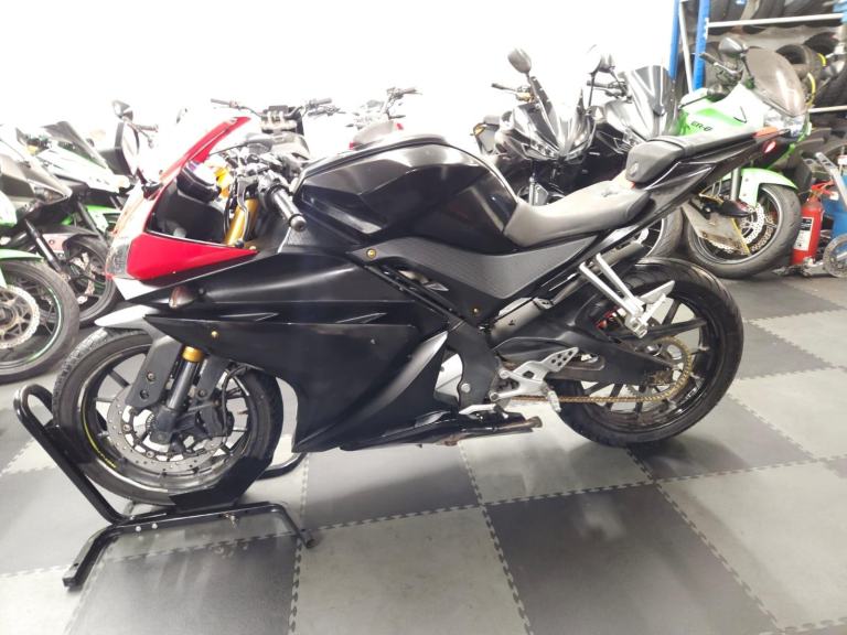 Yamaha YZF-R 125 2015 ABS 