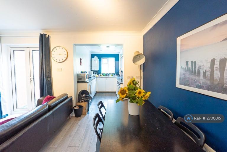 6 bedroom house in Spear Road, Southampton, SO14 (6 bed) (#2700315)