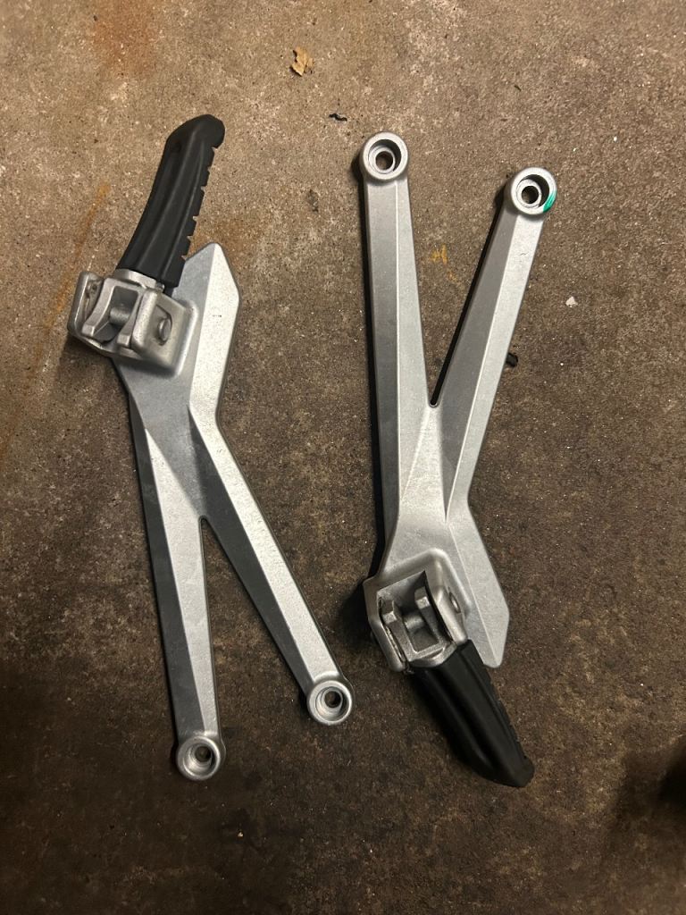 KTM 690 Enduro Rear Pegs 