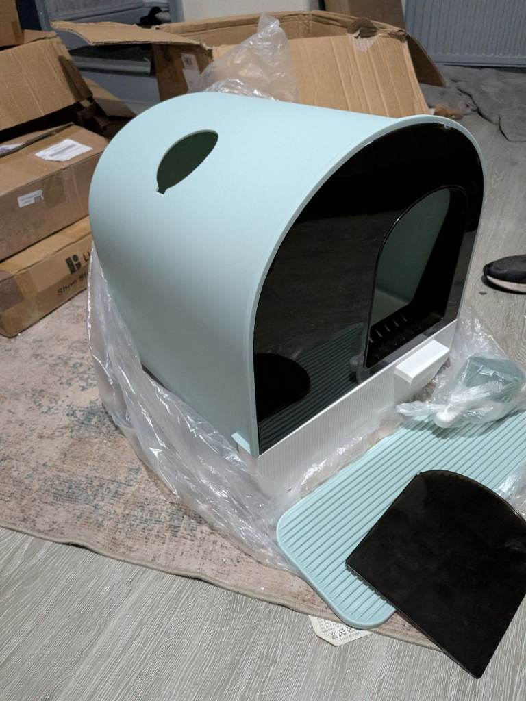 Large cat litter tray