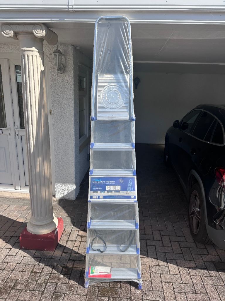 Brand New 7-Tread Large Platform Stepladder – Still Sealed / Unopened