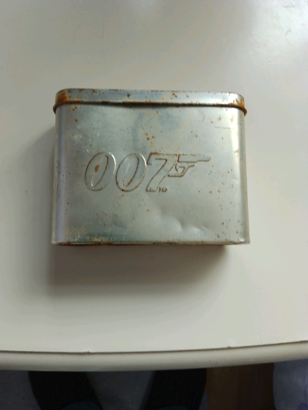 007 James Bond Cigarettes case 